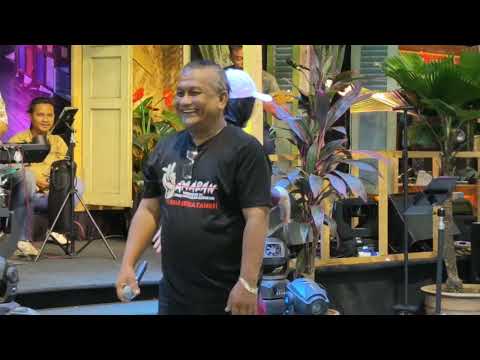 Kamalia ⭐ Sweet Charity ⭐ - Cover by Plus Minus Band