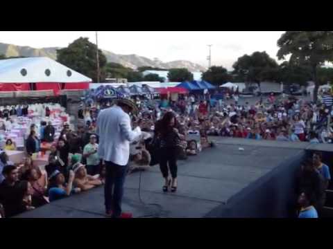 Esmeralda Orozco y Omar Geles en Caracas Poliedro