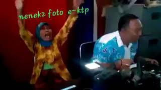 Download lagu Kelakuan nenek-nenek ini sangat lucu sekali bikin ketawa tidak berhenti mp3 Download lagu Kelakuan nenek-nenek ini sangat lucu sekali bikin ketawa tidak berhenti mp3