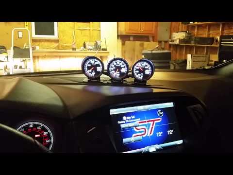 Defi gauges install in a Focus ST