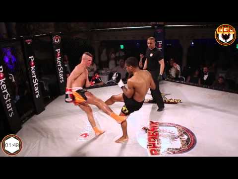 19 Andy Turland VS Rakeen Bell Phoenix Fight Night