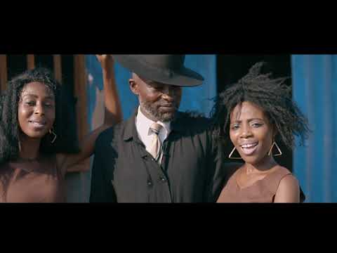 Cecy Ngalo ft Victoria Baltazar - Roupa Do Canal