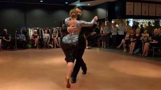 Video thumbnail for Maja Petrović  & Marko Miljević  - "Bajo un cielo de estrellas" - Caló/Podestá - 3/4 (Vals)