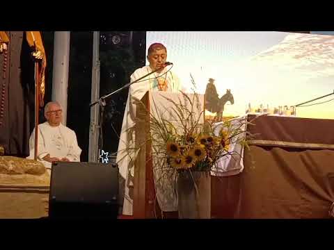 Mons. Ricardo Araya - Plaza Centenario - Villa Cura Brochero