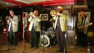 Max Collie Rhythm Aces: Hindustan (HD)