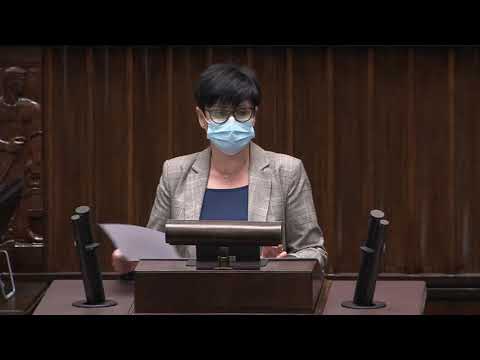 Lidia Burzyńska przedstawiła sprawozdanie komisji ws. zmian w oświacie