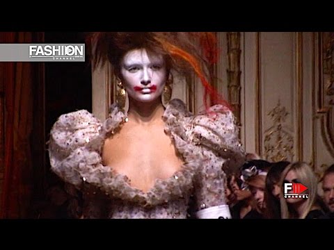 VIVIENNE WESTWOOD GOLD LABEL Spring Summer 2010 Paris - Fashion Channel