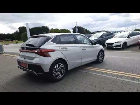 Hyundai i20 1.0 100BHP DELUXE PLUS AUTOMATIC - Image 2
