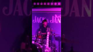 NEEDSHES &quot;Run mf&quot;