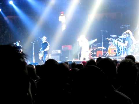Pearl Jam - Push Me, Pull Me, 10-28-09, Philadelphia Spectrum