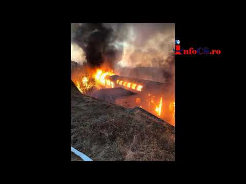 Foc la vagoane de tren la Oravita