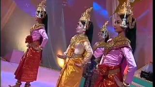 នារីជាជួរ - ទូច​ ស៊ុននិច