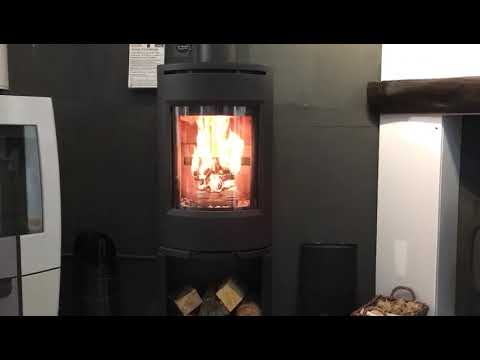 Jotul F135 multi fuel stove, eco label A+ DEFRA Exempt woodburning stove