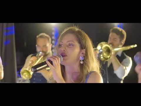 Bejeezus feat.Fay Genevieve : 8-piece band party in Mykonos (Wedding Series)