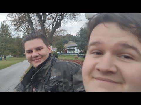 Die Jungs aufm Sportplatz