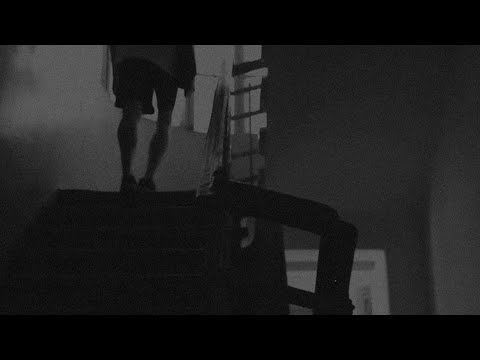 вышел покурить иллюзия