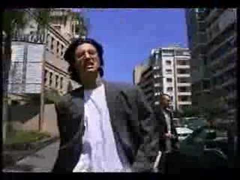 Safeit bi 3akss el Seir (1998 - Old School Lebanese hiphop Video)