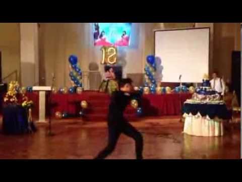 On the spot dance for Thea's 18th birthday // Kym Vergara