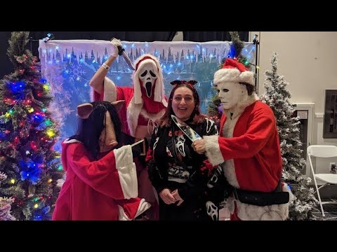 We went to Midsummer Scream Season's Screamings 2022! Our Favorite Horror Convention!