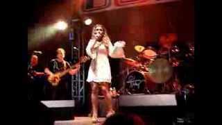 Haley Reinhart singing Lets Run Away -- Buffalo Grove