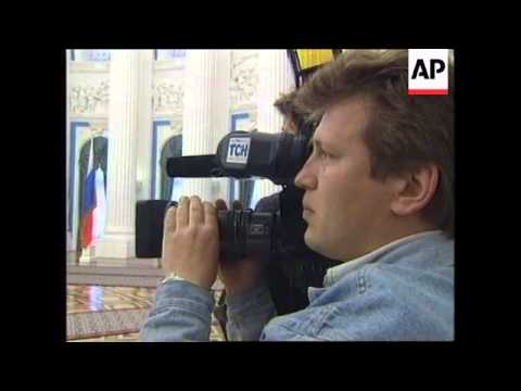 RUSSIA: MOSCOW: ARGENTINE PRESIDENT CARLOS MENEM VISIT (2)
