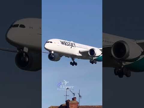 WestJet Airlines Boeing 787-9 Dreamliner