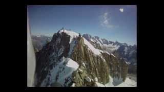 preview picture of video '★ Parapente - Chamonix -  Aiguille du Midi - juin 2010'