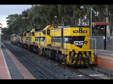 Six loco lash up on 0082 at Kangaroo Flat- 12/9/17
