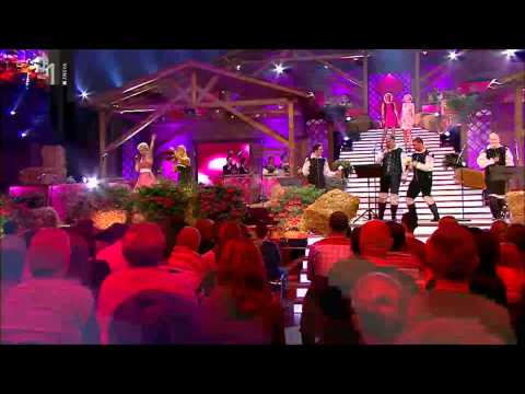 Noč Modrijanov 2014 - Lepo je biti skupaj - z vražjimi dekleti