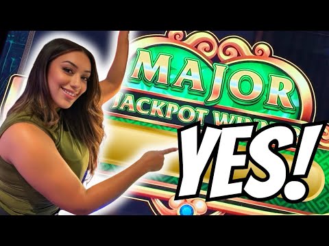 Epic Battle With Triple Supreme Extreme Slot Machine: My First Major Jackpot!