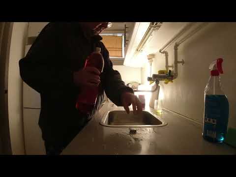 MongoTV_10944 - Del 1 - Vasker OP Lørdag Formiddag og Blander SAFTEVAND og SNAKKER