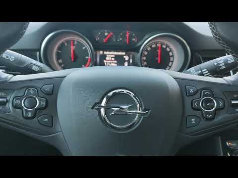 Lane keeping, speed limiter and cruise control in the Opel Astra K Sports Tourer (assistance)