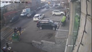 Ծեծի ենթարկված աշխատակիցը դանակահարել է 2 անձի