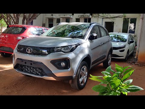 2020 Tata Nexon Pure Silver Colour XZ Variant - First Look | AutoTrend !!