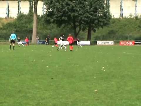 VDZ speler Niek nr 12  - D1 2010-2011