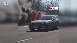 Otoyolda Otomobil Alev Alev Yandı