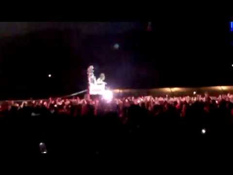 Foo Fighters Milton Keynes 5th September 2015 Dave Grohl on His Throne