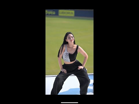 두산베어스 개막 스페셜공연💙 #치어리더 #이나경