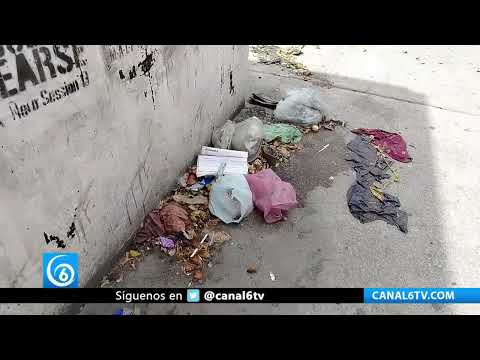 Video: Sin limpieza ni vigilancia en coladeras, aumenta basura en la lateral de la México-Puebla