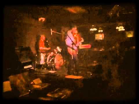 Memoryhouse - Sleep Patterns (Live)