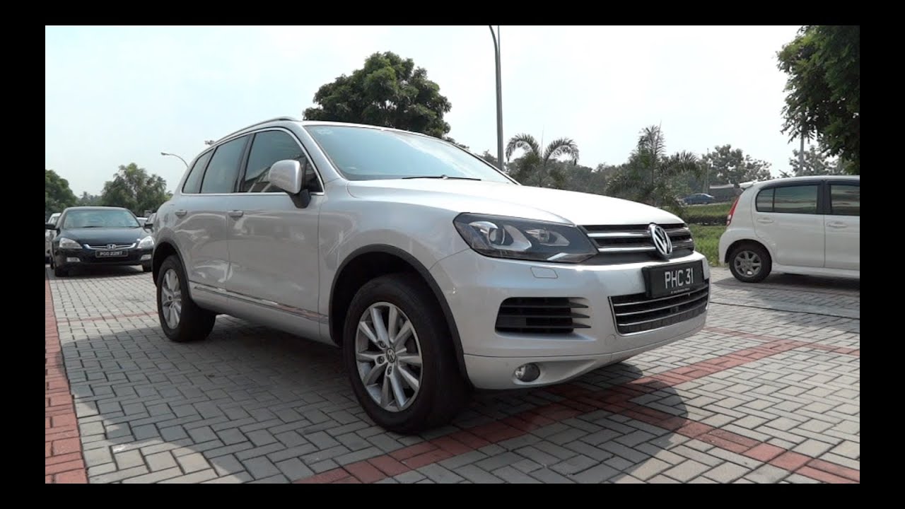 2011 Volkswagen Touareg V6 Start-Up and Full Vehicle Tour