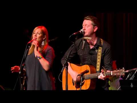John Fullbright - Going Home ( eTown webisode #857)