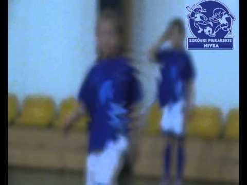 PRZESKOK KROK6 - EKS Kolektyw Radwanice - podstawy piłki nożnej