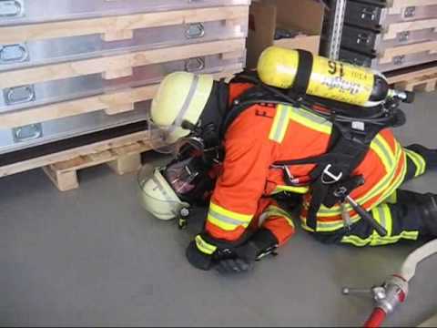 Atemschutznotfall Notluftversorgung Lungenautomatenwechsel