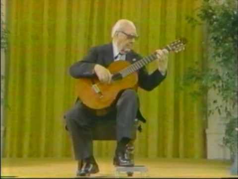 Rare Guitar Video: Andreas Segovia plays Guardame Las Vacas by Luis de Narvaez