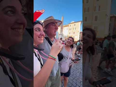 Turista vede Roma e scoppia a piangere