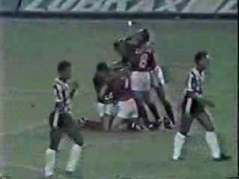 Atlético-MG 2 x 3 Flamengo - Semifinal Brasileiro 1987