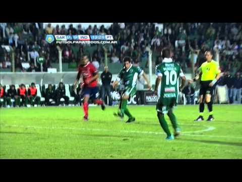 Sánchez reventó el travesaño.Sarmiento-Independiente.Fecha 30.Torneo Primera B Nacional.FPT