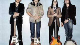 The Raconteurs - Steady As She Goes (acoustic)