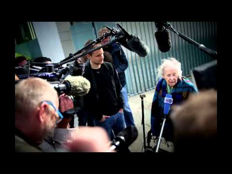 Stefan Pelzer, Philipp Ruch: Mit Kunst die Gesellschaft hacken (english translation)